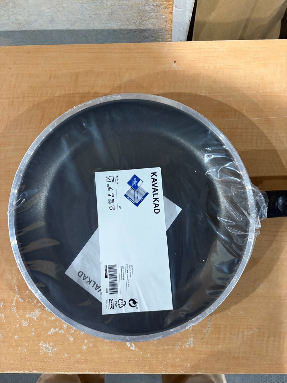 Black Nonstick Frying Pan - Sleek Everyday Cookware